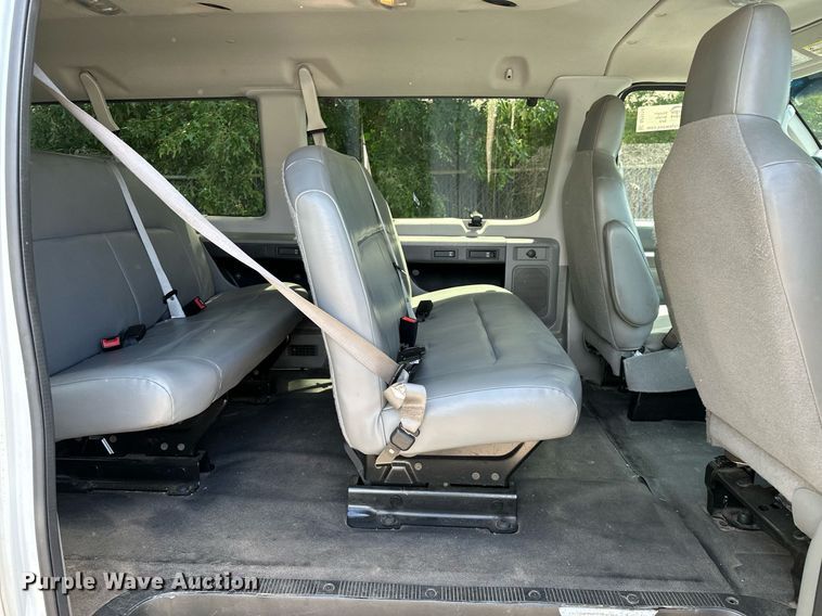 image for item DP3114 2013 Ford E350 Super Duty XL  van