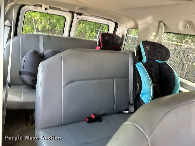 image for item DP3114 2013 Ford E350 Super Duty XL  van