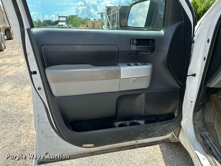 image for item DP3125 2008 Toyota Tundra  Double Cab pickup truck