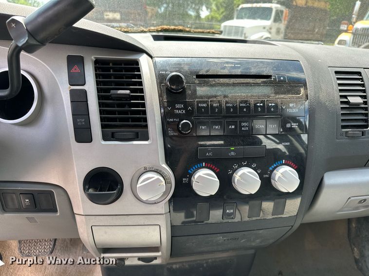 image for item DP3125 2008 Toyota Tundra  Double Cab pickup truck