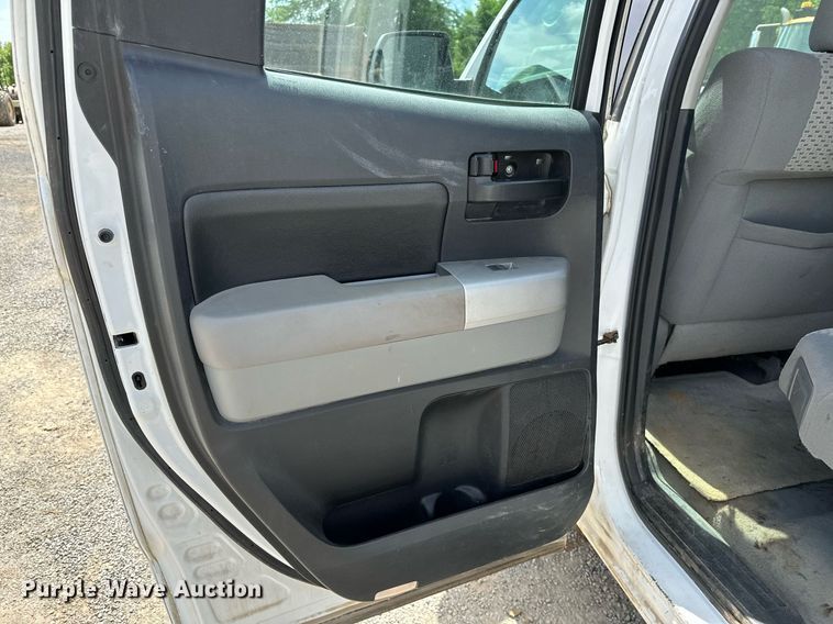 image for item DP3125 2008 Toyota Tundra  Double Cab pickup truck