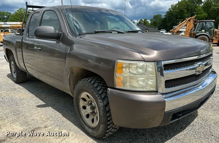 image for item DP3126 2008 Chevrolet Silverado 1500  Ext. Cab pickup truck