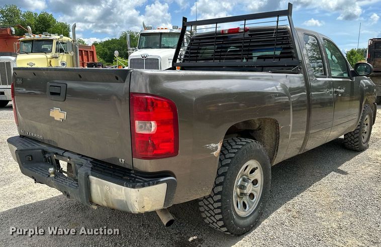 image for item DP3126 2008 Chevrolet Silverado 1500  Ext. Cab pickup truck