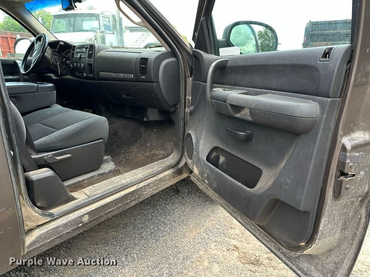 image for item DP3126 2008 Chevrolet Silverado 1500  Ext. Cab pickup truck