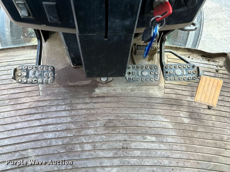 image for item DP3128 2002 John Deere 6405  tractor