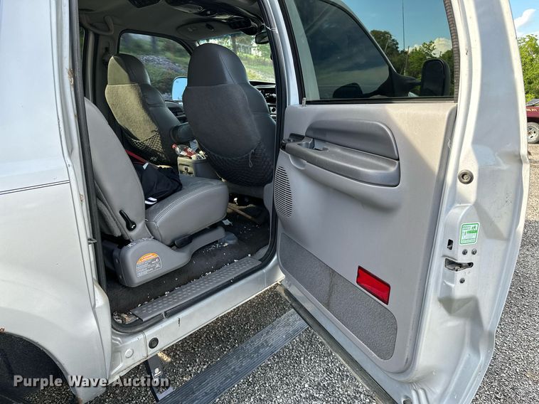 image for item DP3131 2000 Ford Excursion  SUV