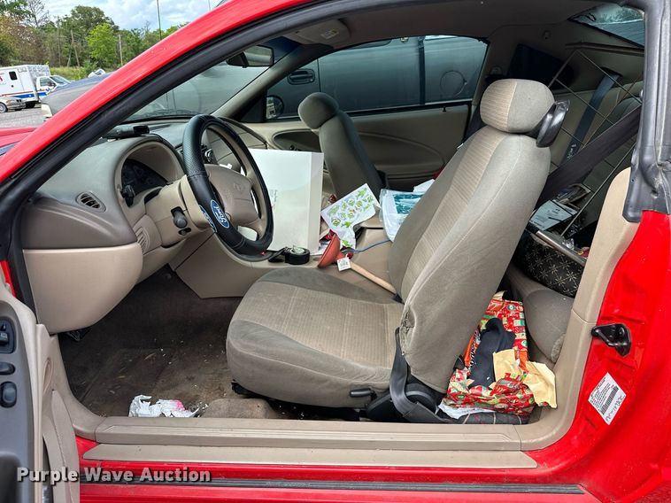 image for item DP3132 2001 Ford Mustang