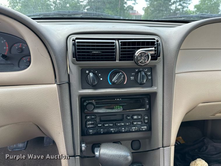 image for item DP3132 2001 Ford Mustang