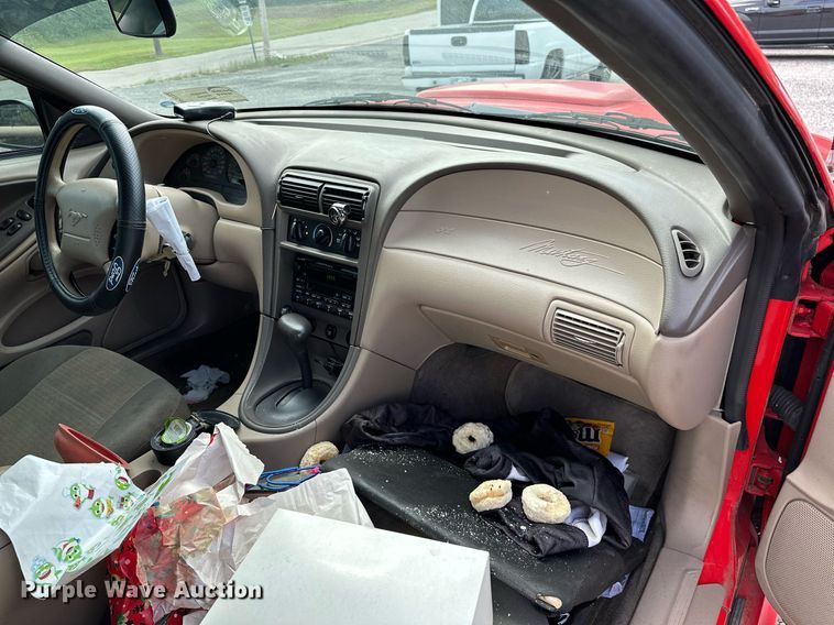 image for item DP3132 2001 Ford Mustang