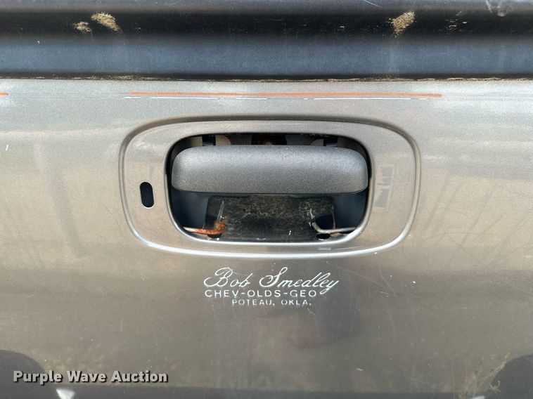 image for item DP3133 2000 Chevrolet Silverado 1500  Ext. Cab pickup truck