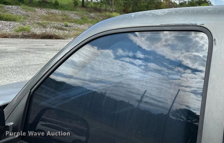 image for item DP3133 2000 Chevrolet Silverado 1500  Ext. Cab pickup truck