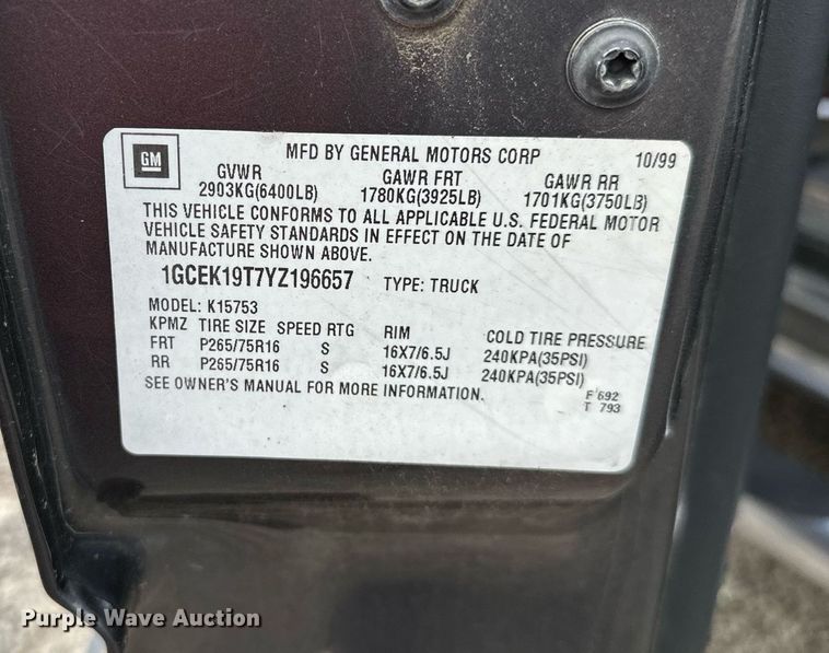 image for item DP3133 2000 Chevrolet Silverado 1500  Ext. Cab pickup truck