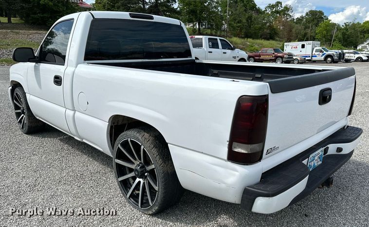 image for item DP3134 2006 GMC Sierra 1500  pickup truck