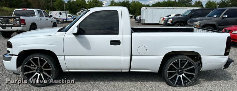 image for item DP3134 2006 GMC Sierra 1500  pickup truck