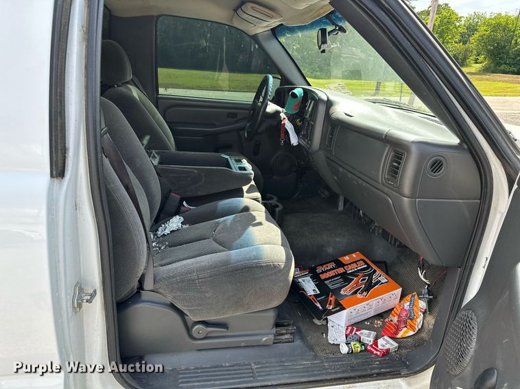 image for item DP3134 2006 GMC Sierra 1500  pickup truck