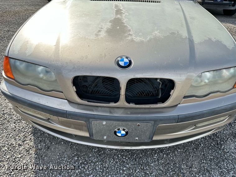 image for item DP3136 2001 BMW 330i