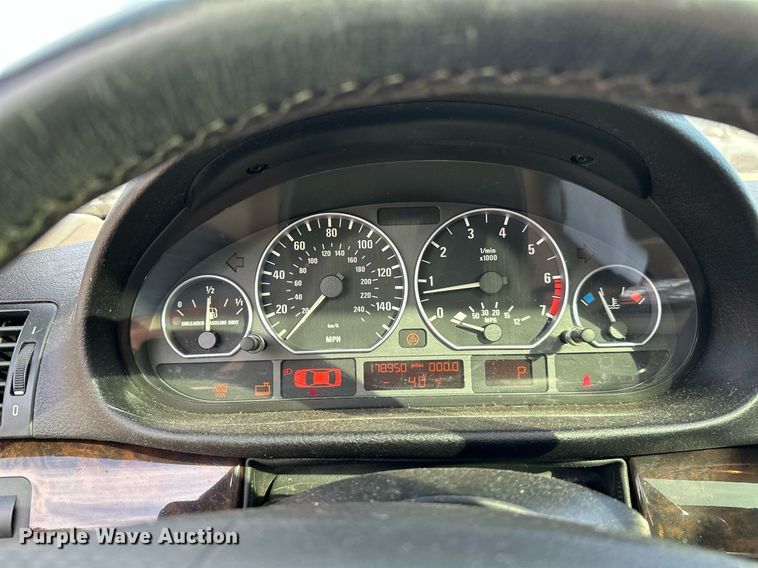 image for item DP3136 2001 BMW 330i