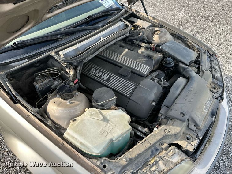 image for item DP3136 2001 BMW 330i