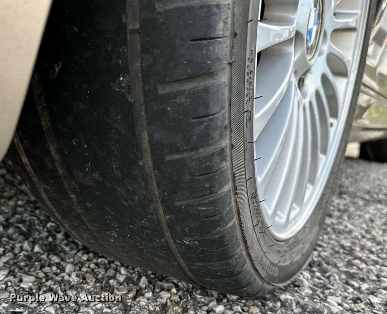 image for item DP3136 2001 BMW 330i