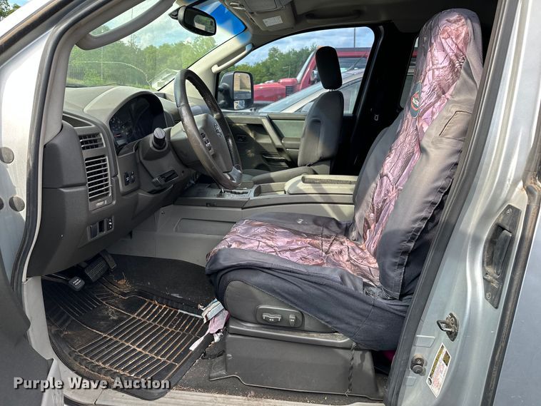 image for item DP3140 2004 Nissan Titan  Ext. Cab pickup truck