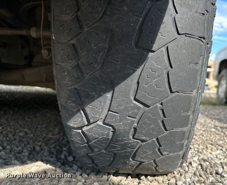 image for item DP3140 2004 Nissan Titan  Ext. Cab pickup truck