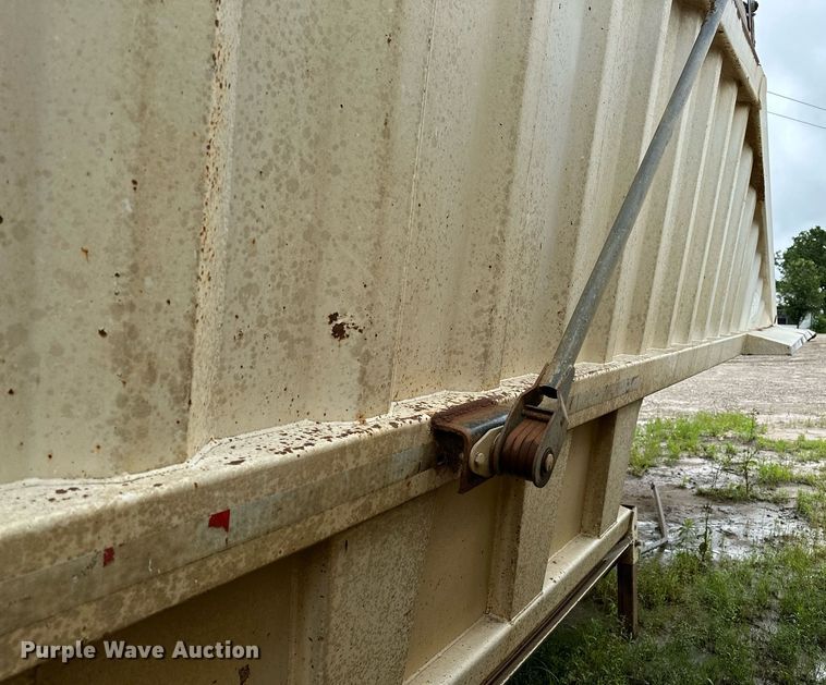 image for item DP3141 2002 Construction Trailer Specialist  bottom dump trailer