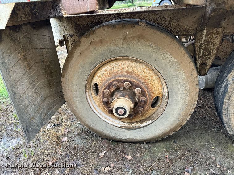 image for item DP3141 2002 Construction Trailer Specialist  bottom dump trailer