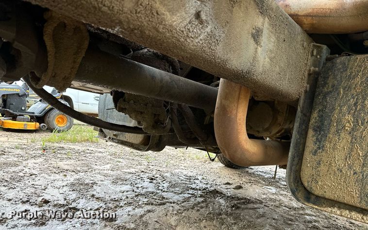 image for item DP3142 1997 Ford LT9000  dump truck