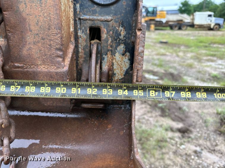 image for item DP3142 1997 Ford LT9000  dump truck