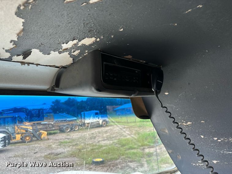 image for item DP3142 1997 Ford LT9000  dump truck