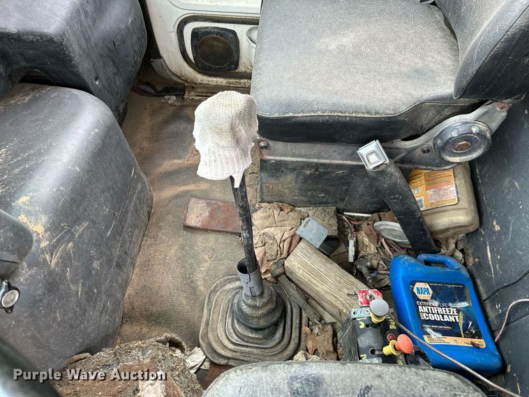 image for item DP3142 1997 Ford LT9000  dump truck