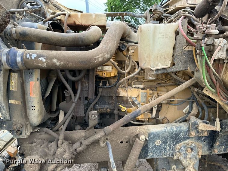 image for item DP3142 1997 Ford LT9000  dump truck