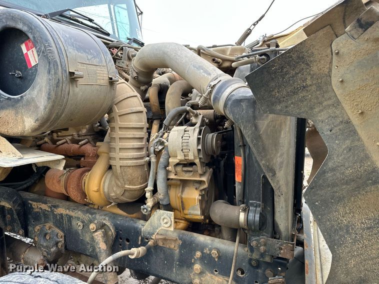 image for item DP3142 1997 Ford LT9000  dump truck