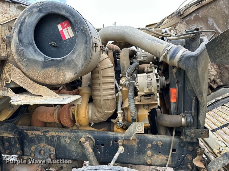 image for item DP3142 1997 Ford LT9000  dump truck