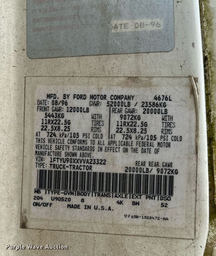 image for item DP3142 1997 Ford LT9000  dump truck