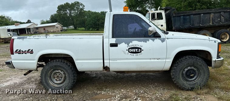 image for item DP3145 1992 Chevrolet K1500  pickup truck