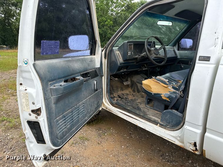 image for item DP3145 1992 Chevrolet K1500  pickup truck