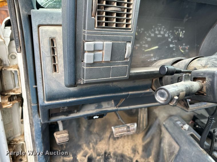 image for item DP3145 1992 Chevrolet K1500  pickup truck