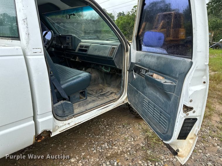 image for item DP3145 1992 Chevrolet K1500  pickup truck