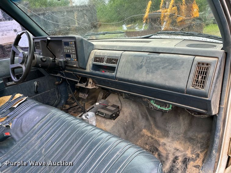 image for item DP3145 1992 Chevrolet K1500  pickup truck