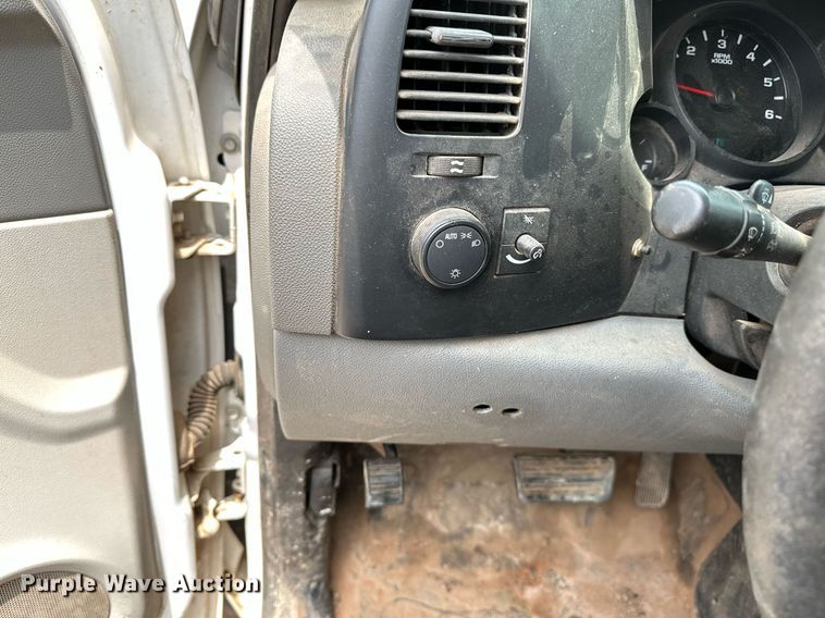 image for item DP3161 2007 Chevrolet Silverado 1500  Ext. Cab pickup truck