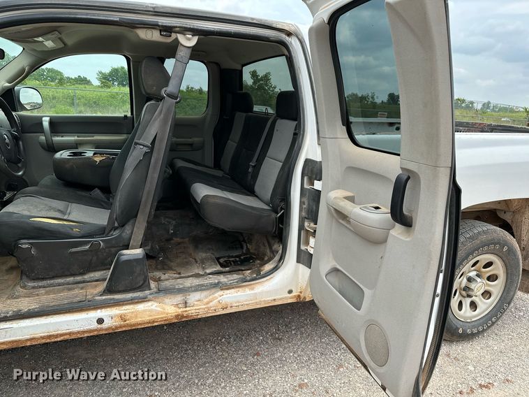 image for item DP3161 2007 Chevrolet Silverado 1500  Ext. Cab pickup truck