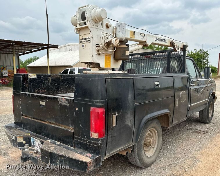 image for item DP3162 1997 Ford F350  utility bed pickup truck