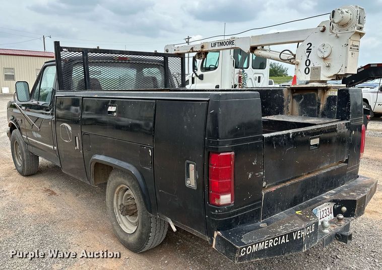 image for item DP3162 1997 Ford F350  utility bed pickup truck