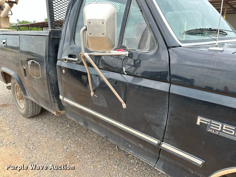 image for item DP3162 1997 Ford F350  utility bed pickup truck
