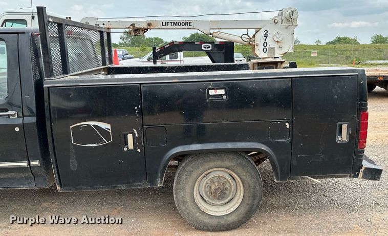 image for item DP3162 1997 Ford F350  utility bed pickup truck