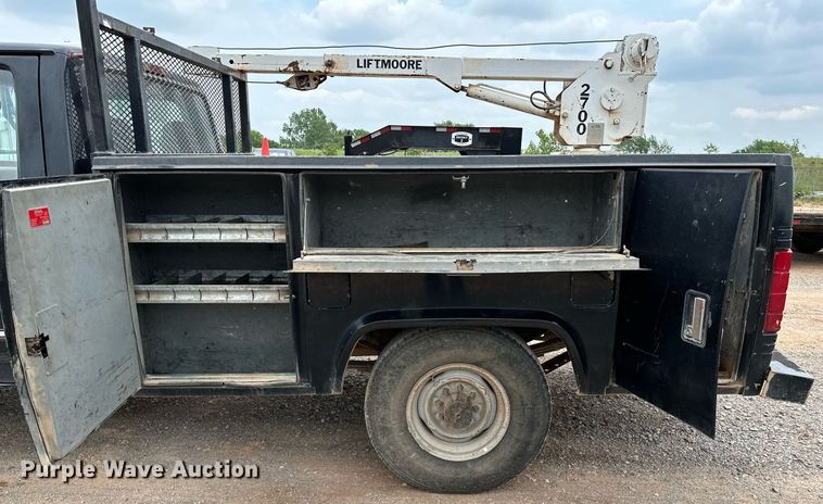 image for item DP3162 1997 Ford F350  utility bed pickup truck