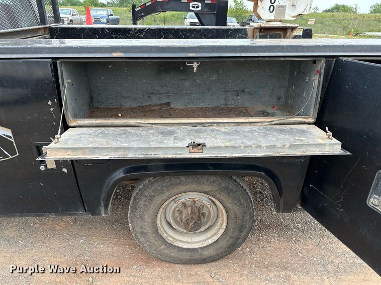 image for item DP3162 1997 Ford F350  utility bed pickup truck