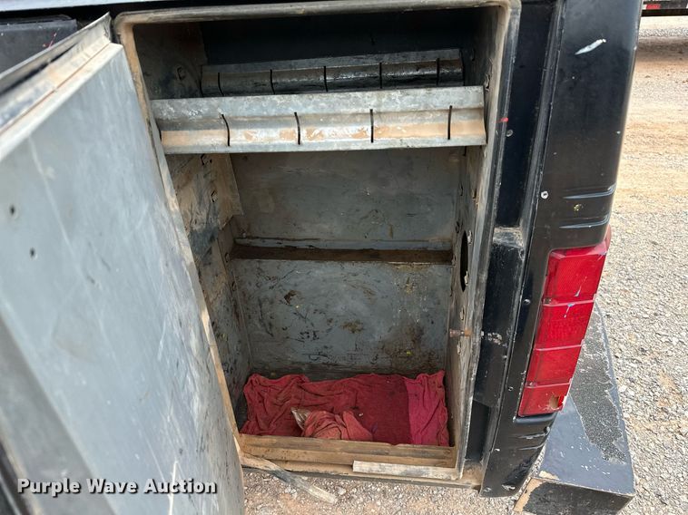 image for item DP3162 1997 Ford F350  utility bed pickup truck