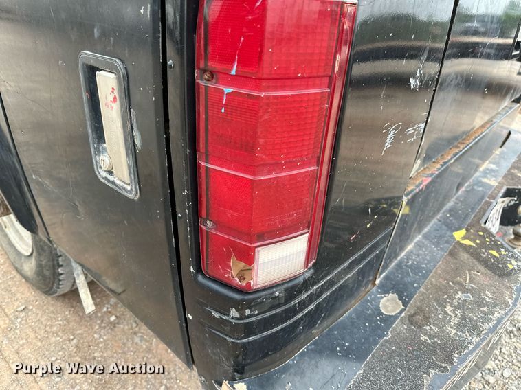 image for item DP3162 1997 Ford F350  utility bed pickup truck